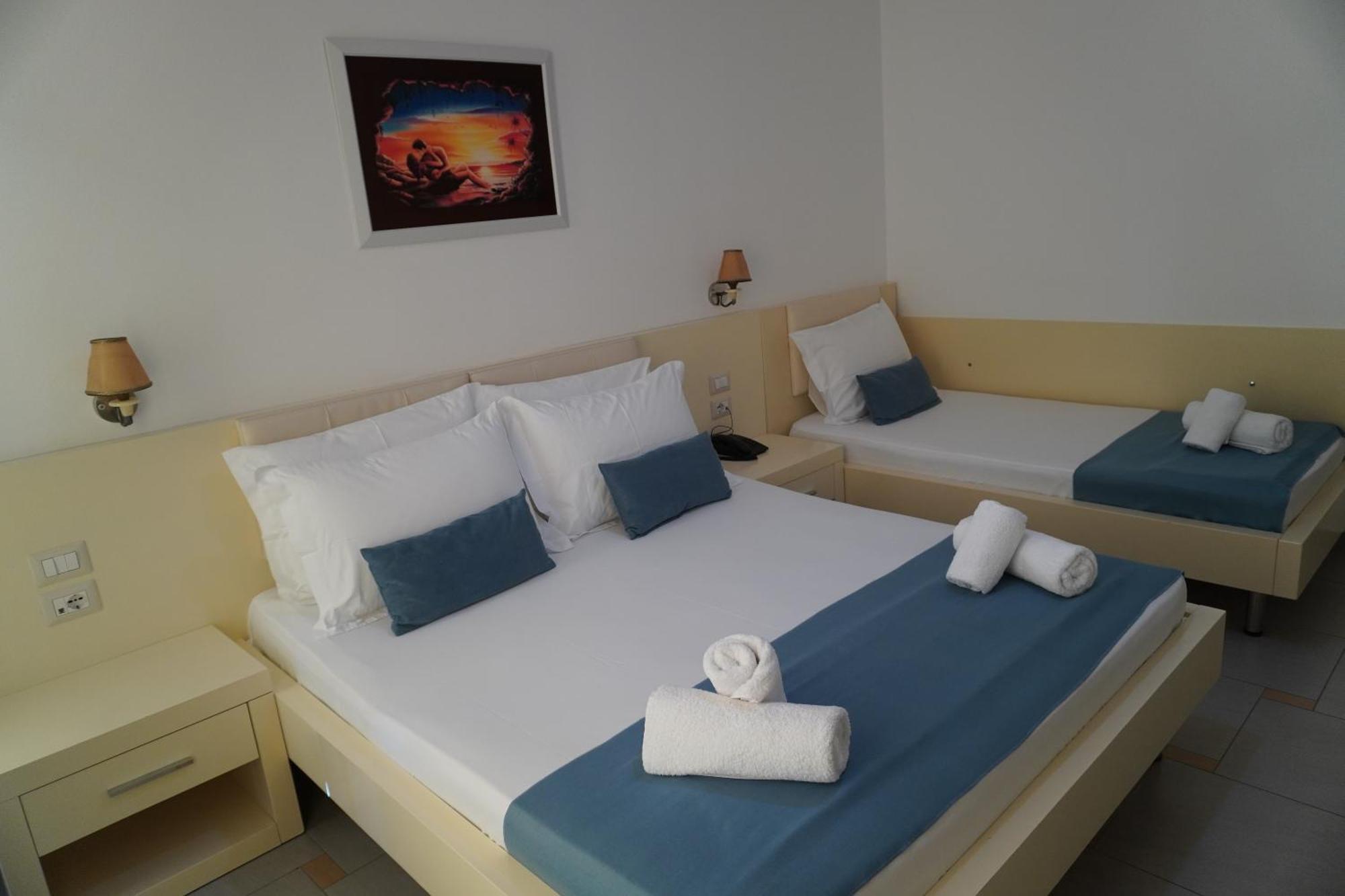 Hotel Agel ساراندا المظهر الخارجي الصورة